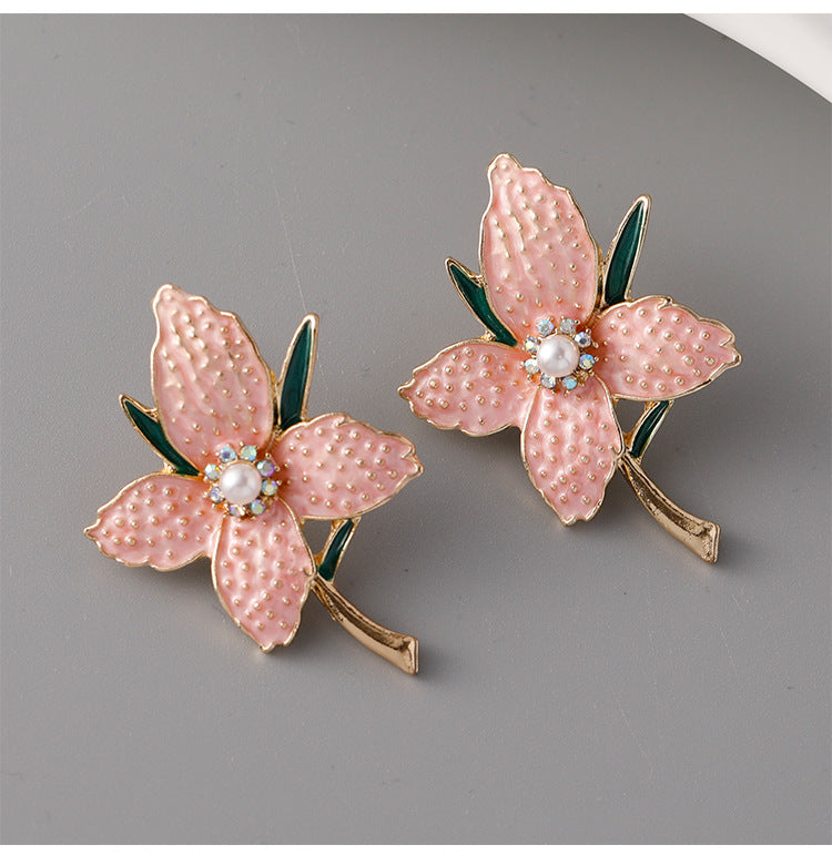 Wholesale Alloy Diamond Studded Flower Earrings