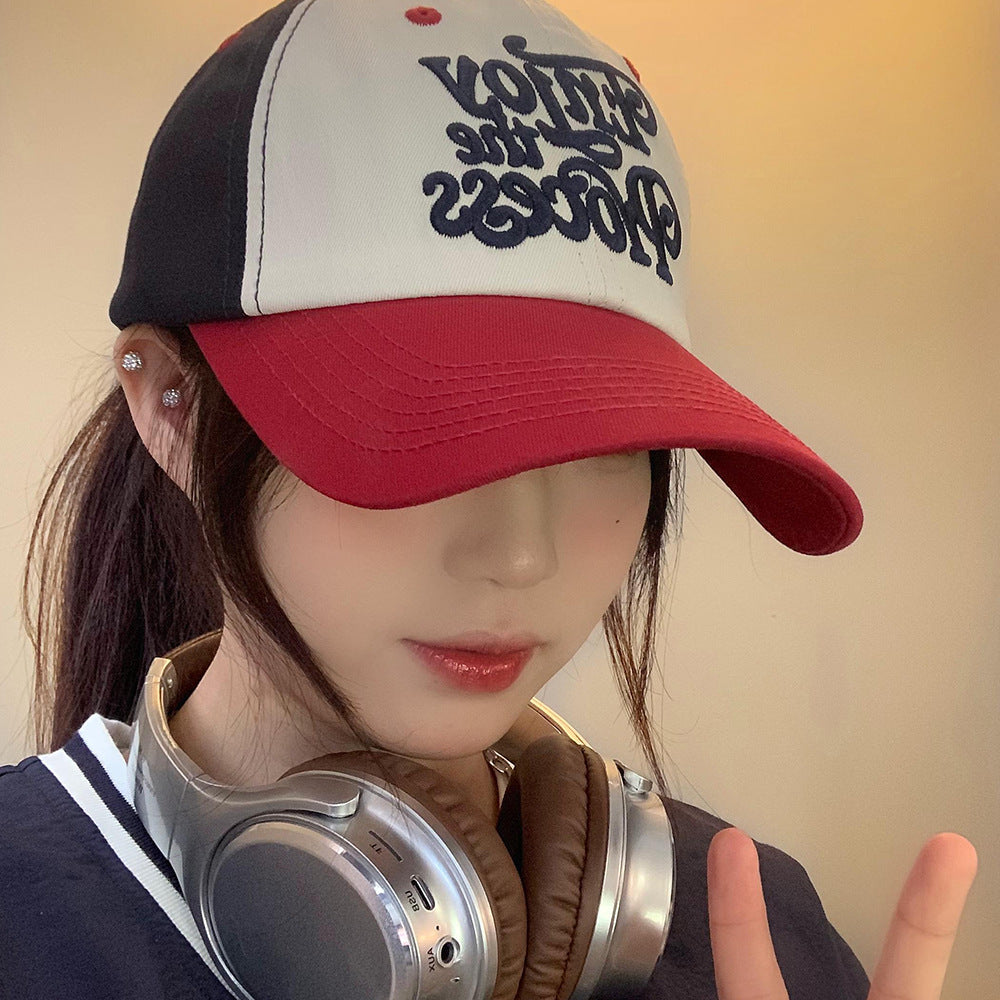 Wholesale Letter Embroidery Contrast Color Versatile Face Revealing Small Baseball Cap
