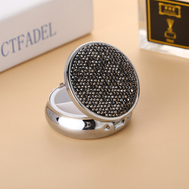 Wholesale Diamond-encrusted Round Three-compartment Metal Pill Box