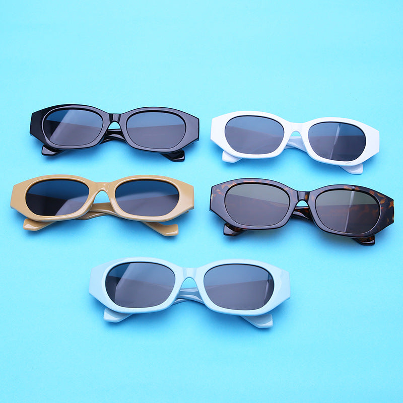 Gafas de sol de PC de marco cuadrado pequeño al por mayor