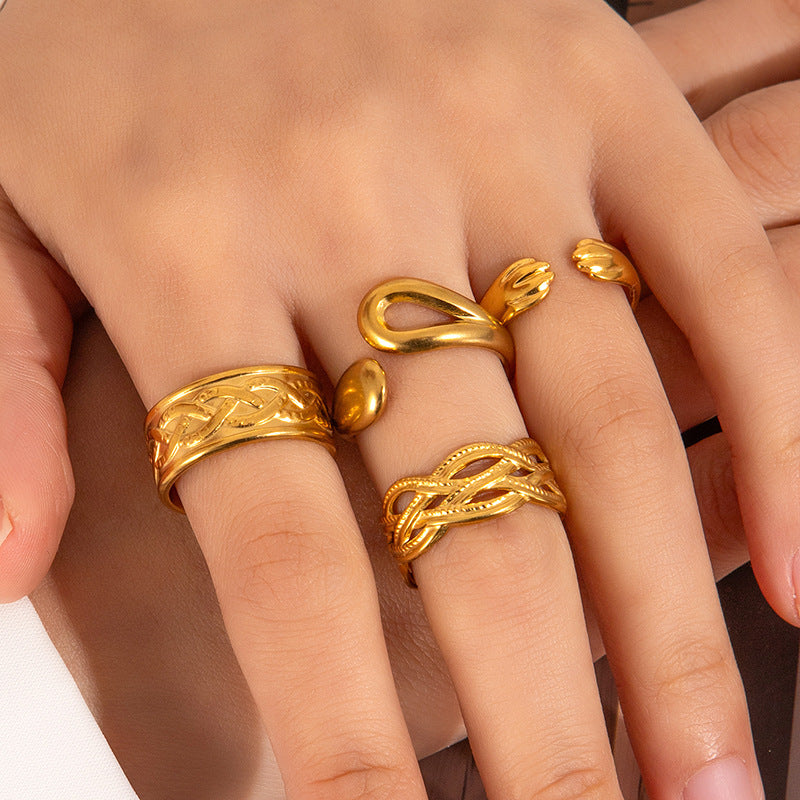 Wholesale Titanium Steel Gold Men' s and Women' s Luxury Adjustable Ring