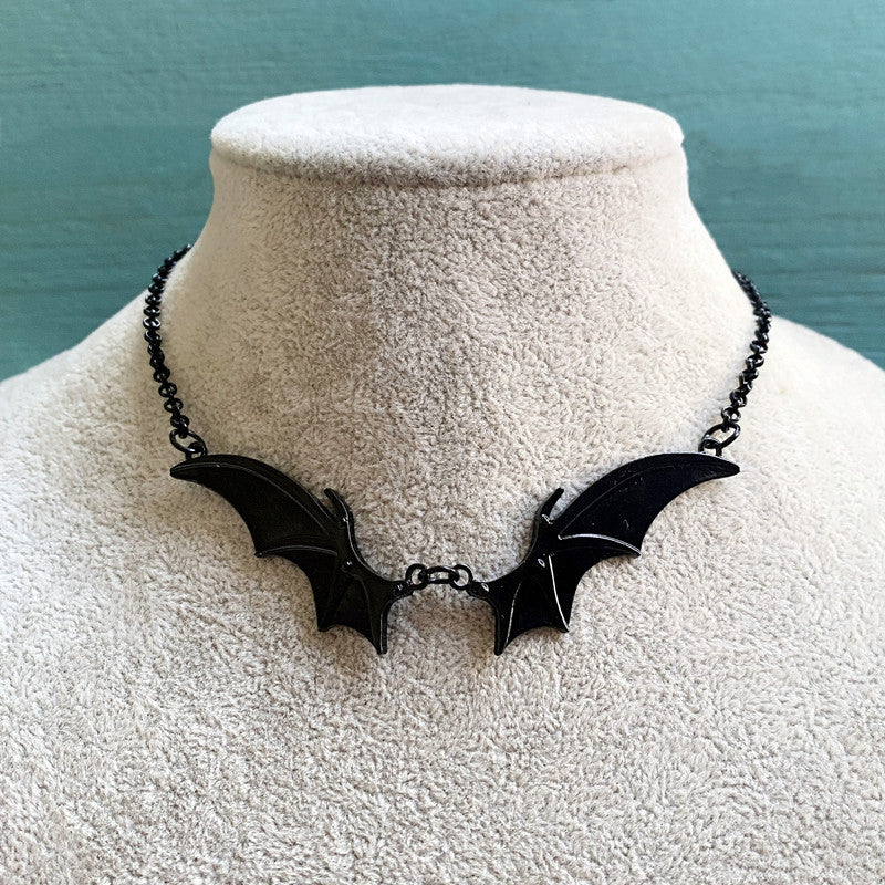 Wholesale Hot Salecklace Wings Bat Wings Vampire Gothic Metal