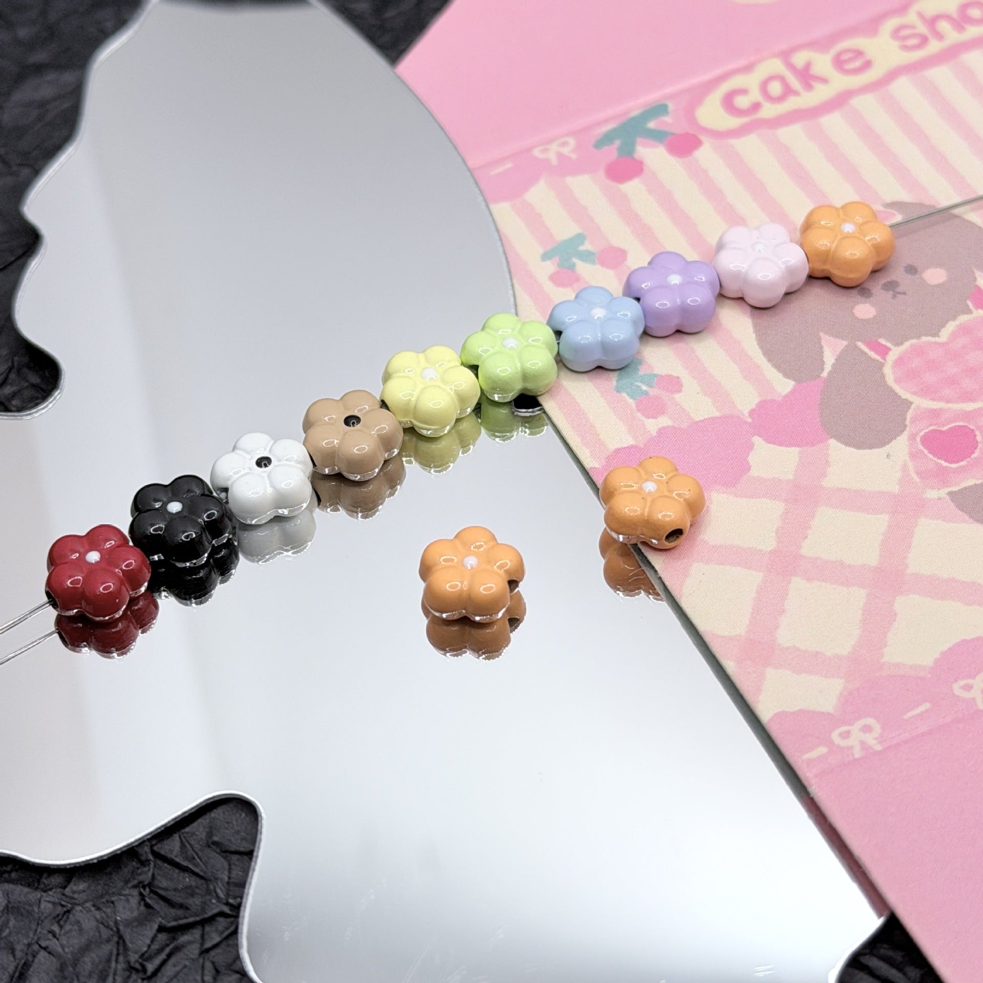 Wholesale 10pcs Plump five-petal flower beaded DIY alloy accessories beaded