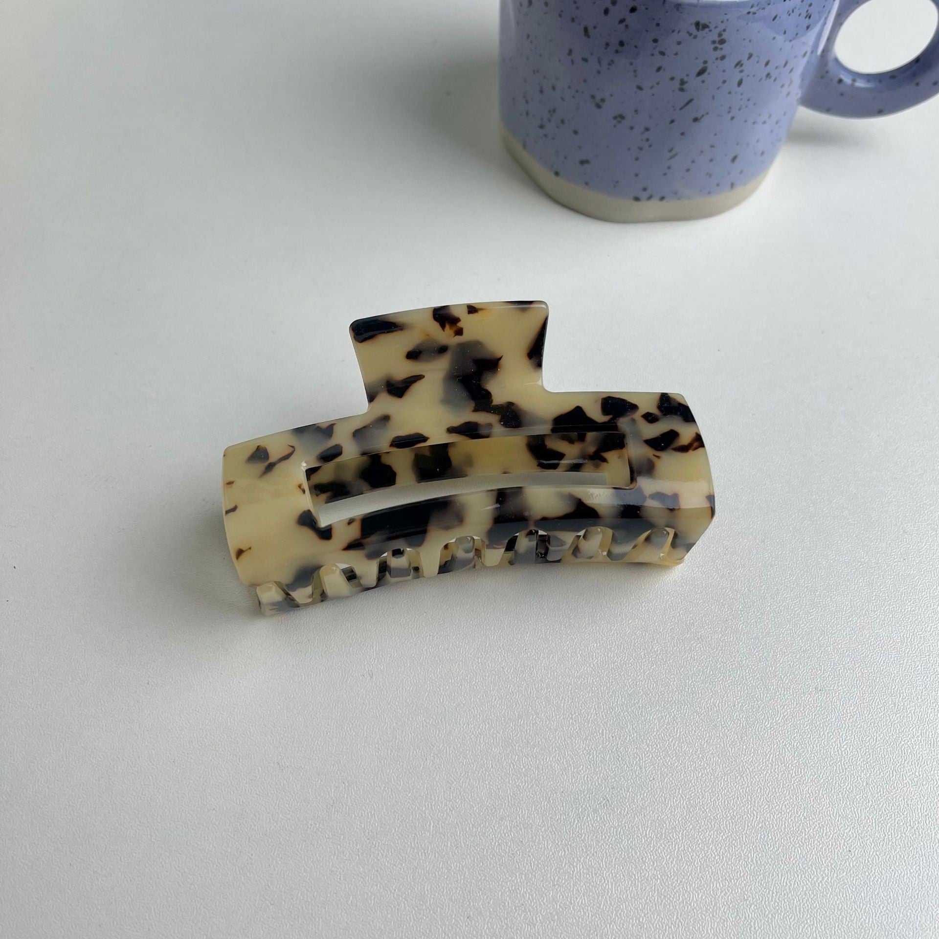 Wholesale Vintage Acetate Leopard Print Large Gripper Clip