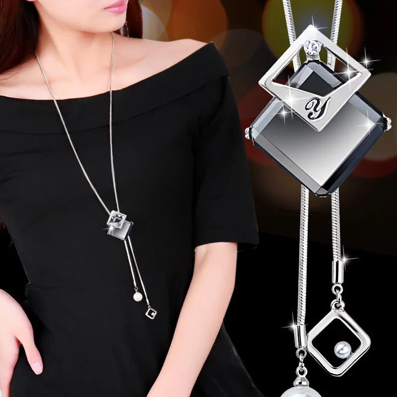 Wholesale Colored Diamond Set Animal Flash Diamond Long Necklace