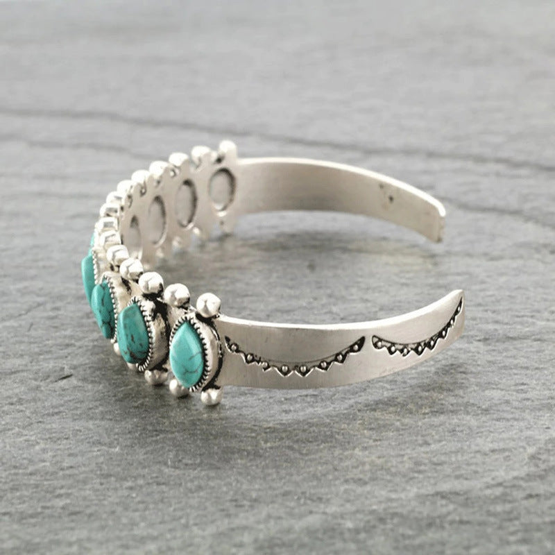 Wholesale Vintage Pattern Turquoise Open Metal Bracelets