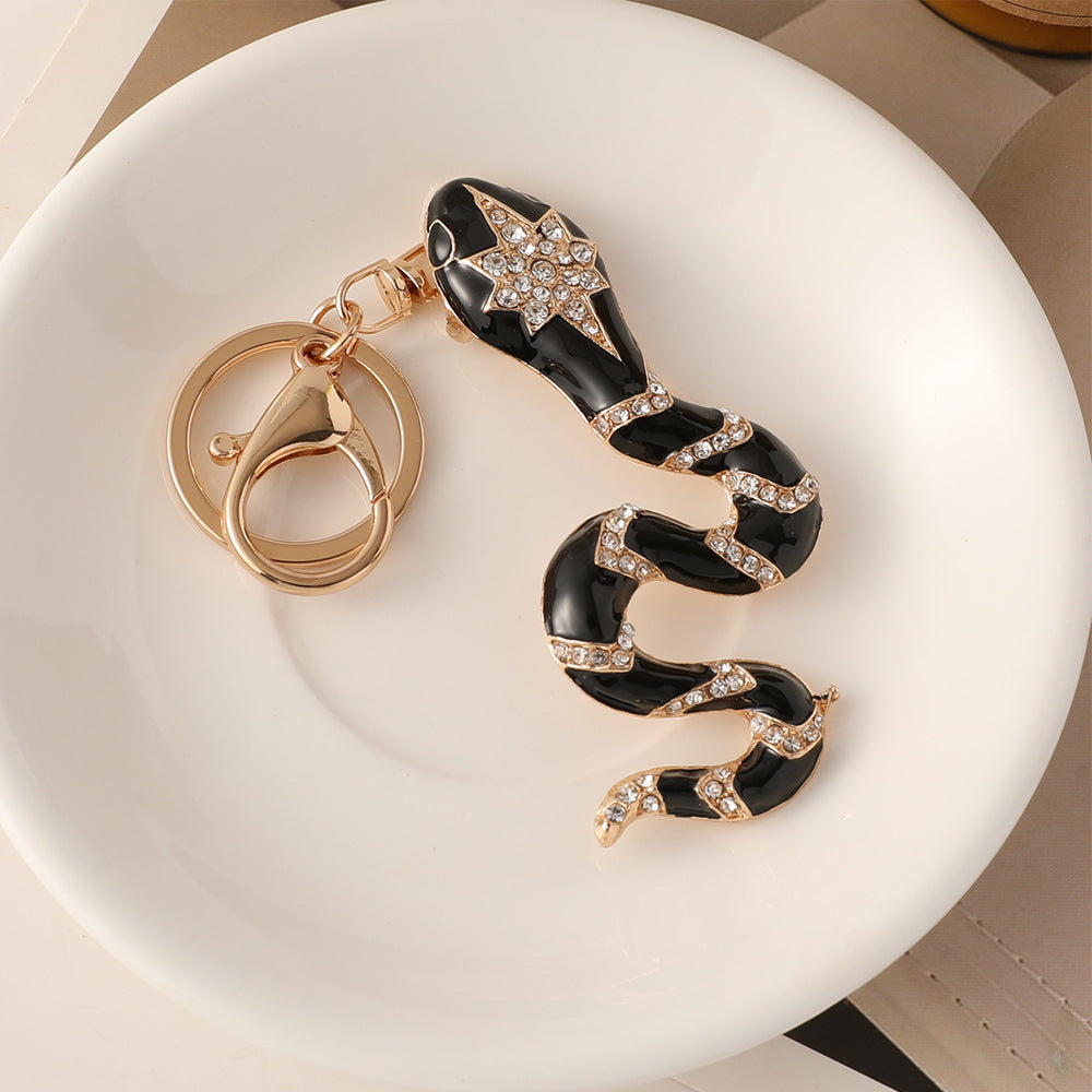 Wholesale Creative New Zodiac Snake Enamel Diamond Car Keychain Bag Buckle Accessories Pendant Small Gift