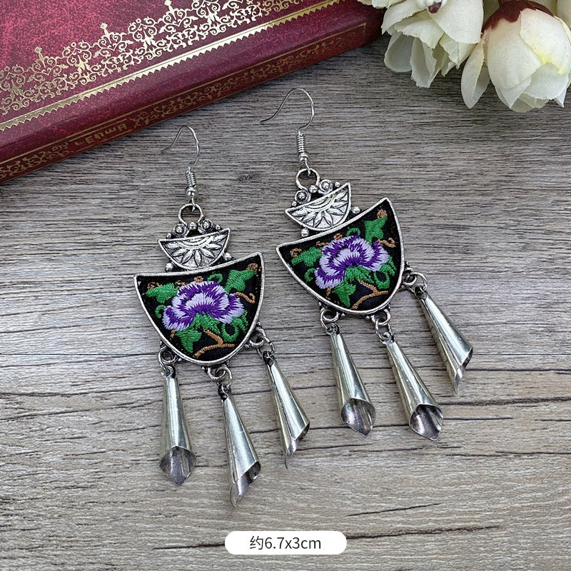 Wholesale Chinese Retro Alloy Earrings