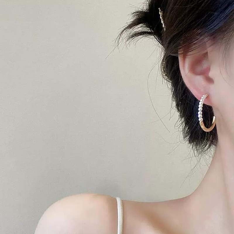 Wholesale Pearl C Shape Copper Earrings