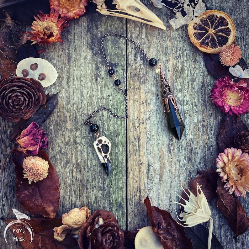 Wholesale Gothic Crow Crystal Pendant Accessories