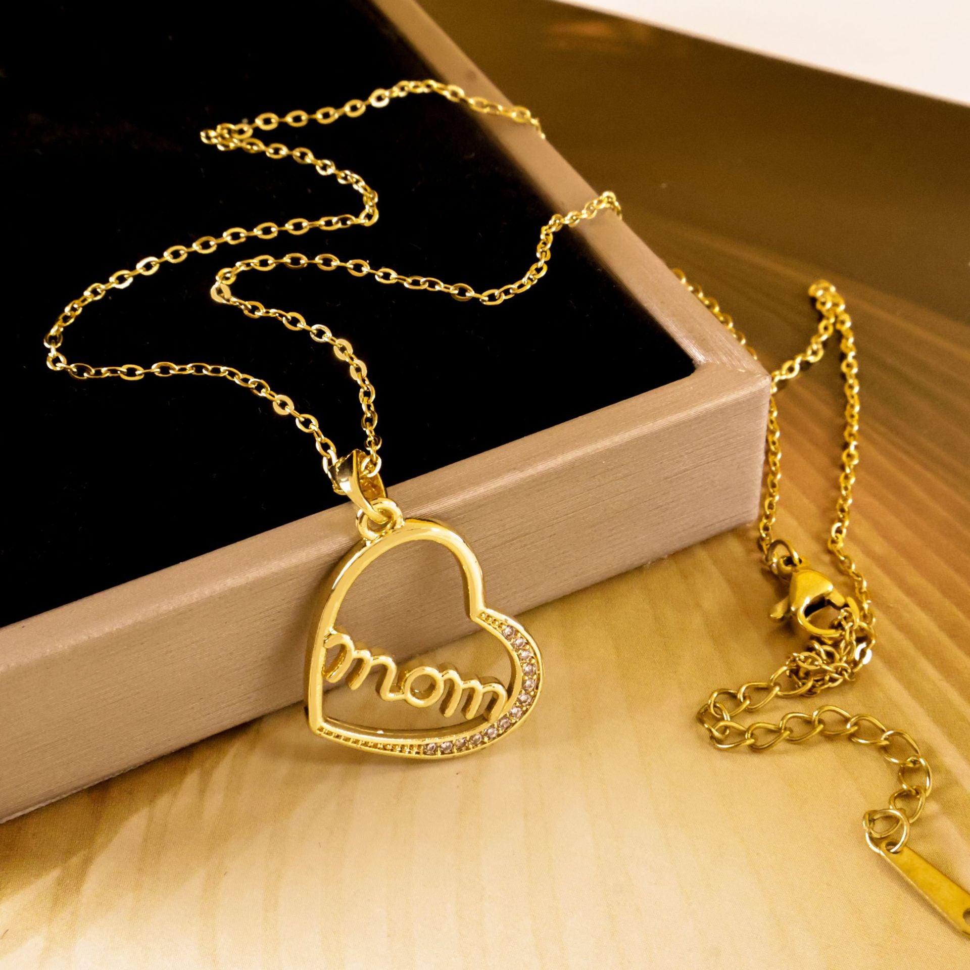 Wholesale Titanium Steel Heart Necklace