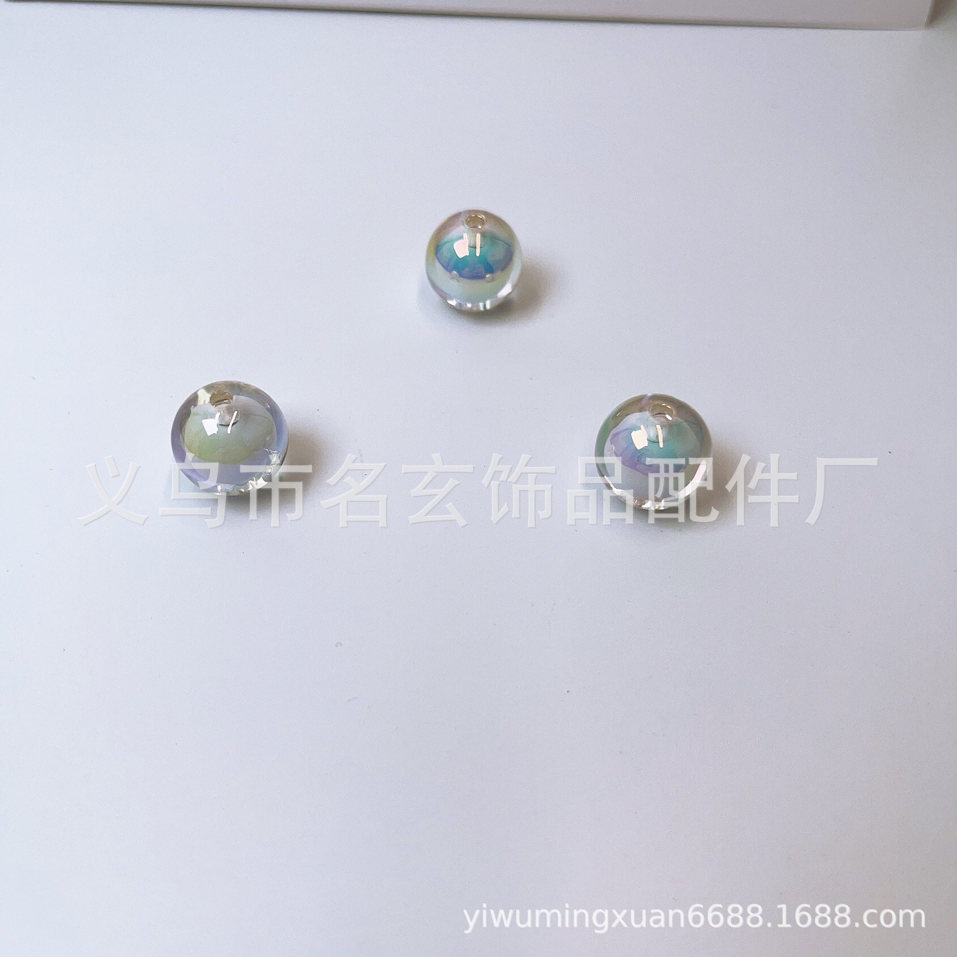 Wholesale  Random 200 pcs/pack inner colored beads  Acrylic Beads