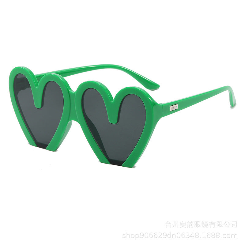 Wholesale  Peach Heart Retro Funny Sunglasses Anti-Uv Party Catwalk High-End Exaggerated Sunglasses