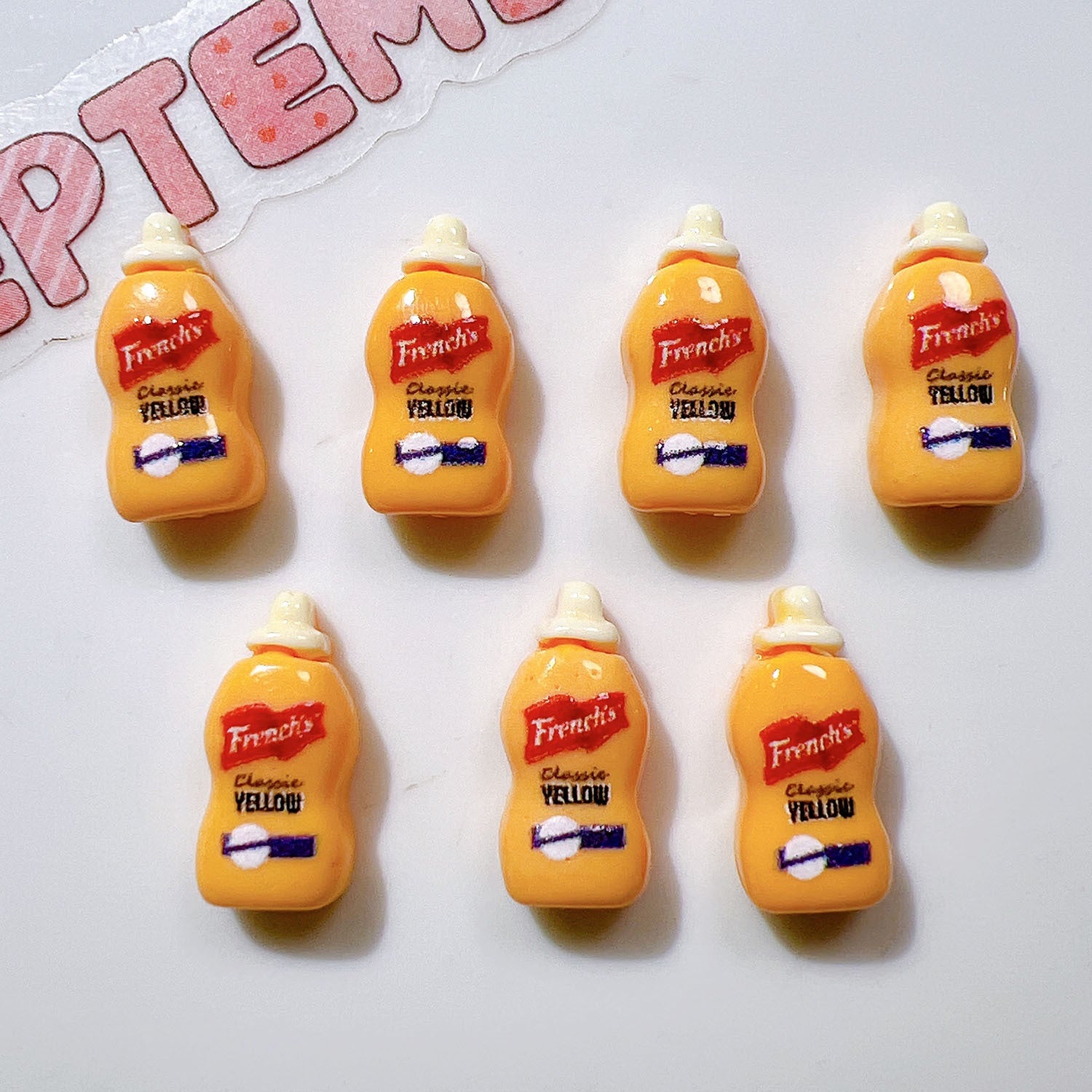 Wholesale 10pcs Slightly shortened dressing and bottles Doll Accessories