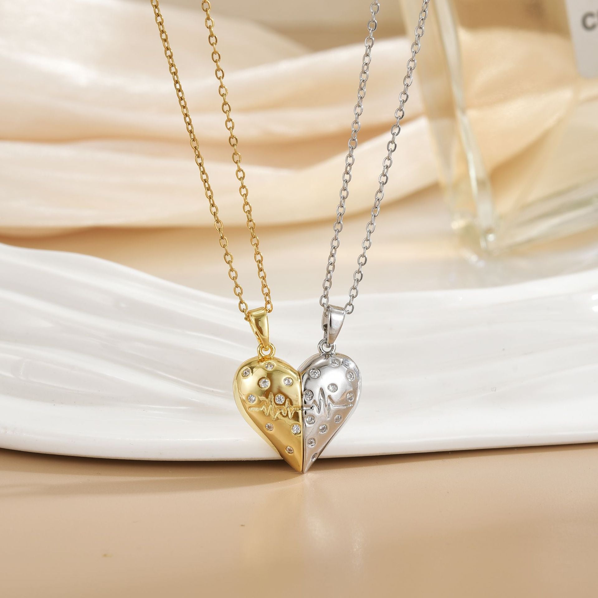 Wholesale Magnetic Sun Moon Titanium Steel Necklace