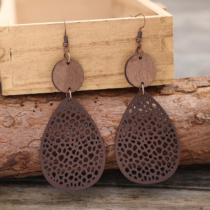 Wholesale Vintage Hollow Spider Web Spliced Wood Chip Leather Earrings