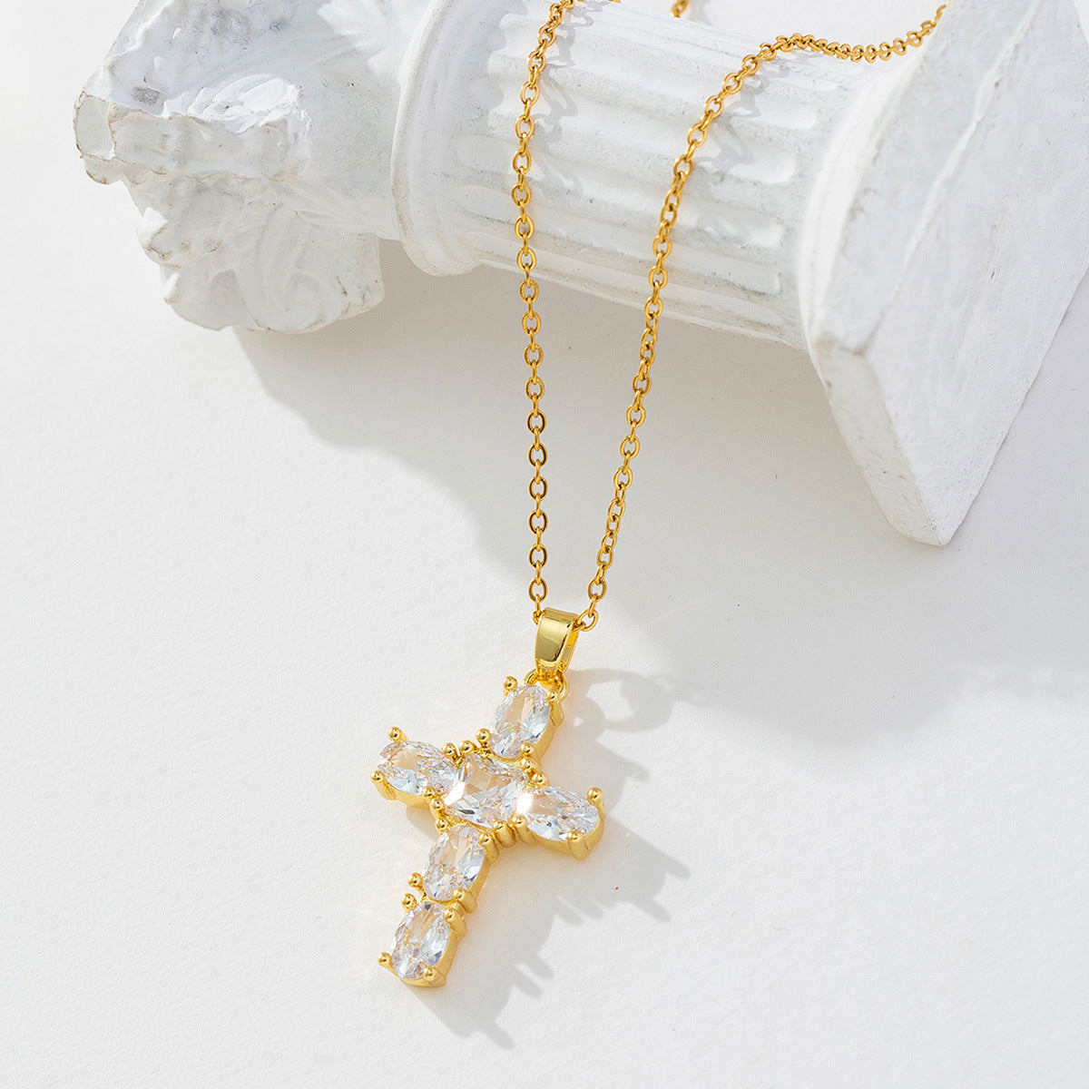 Wholesale Gilded Cross Geometry Zircon Vintage Pearl Necklace