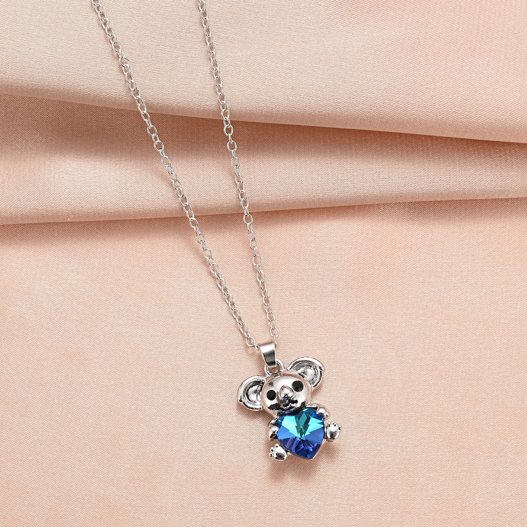 Wholesale sloth pendant necklace Crystal