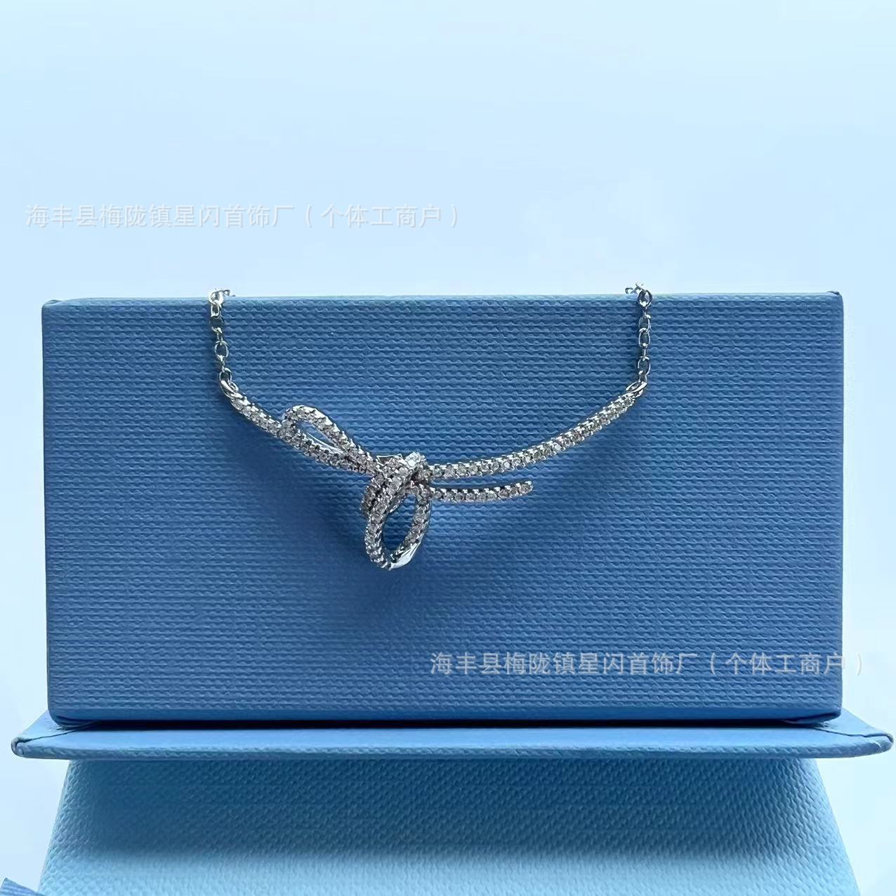 Wholesale Knot Clavicle Chain Women's Bow Necklace Light Luxury High-end 520 Valentine's Day Gift