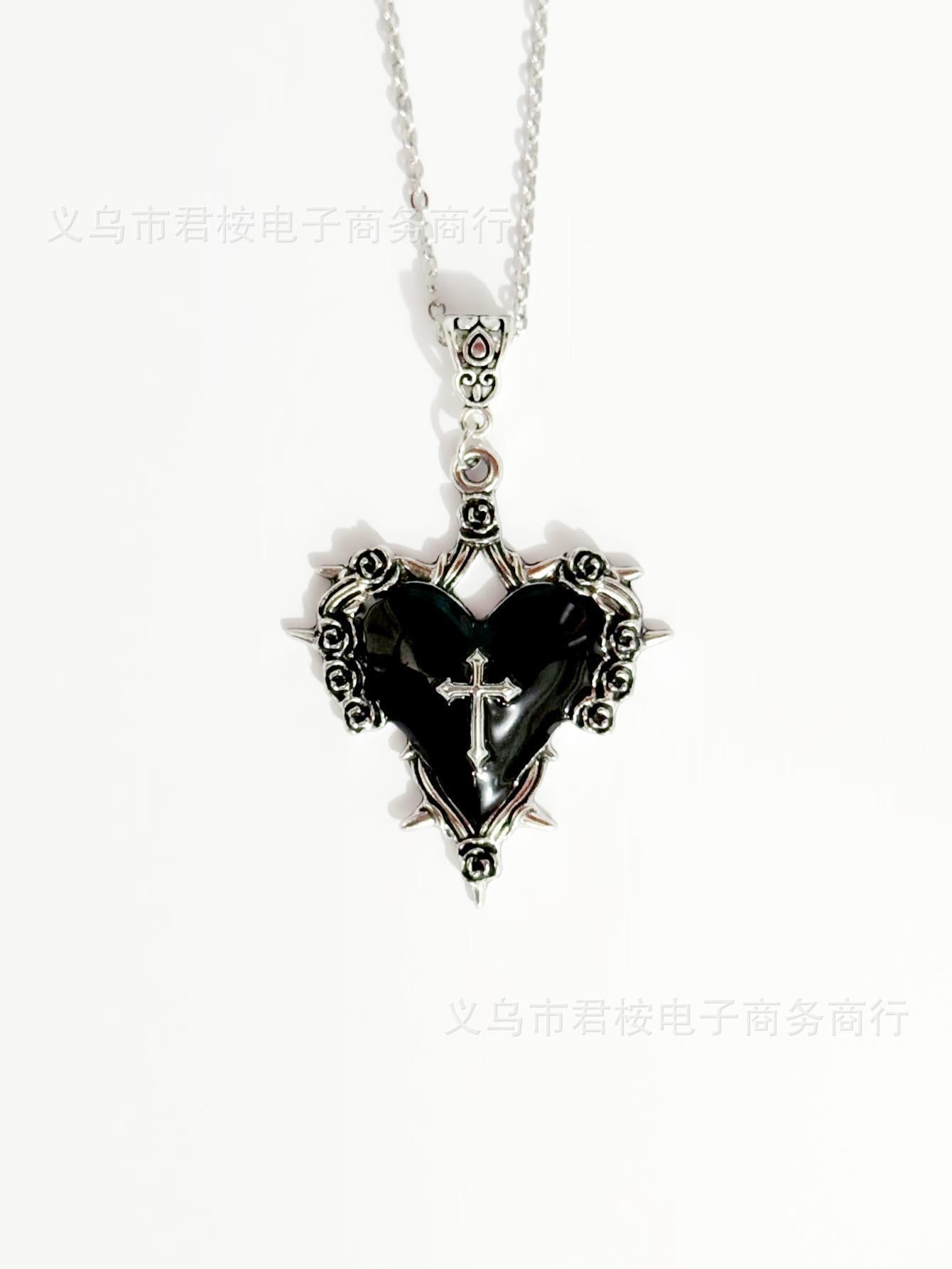 Wholesale  thorn red love necklace liquid metal gothic big heart pendant necklace