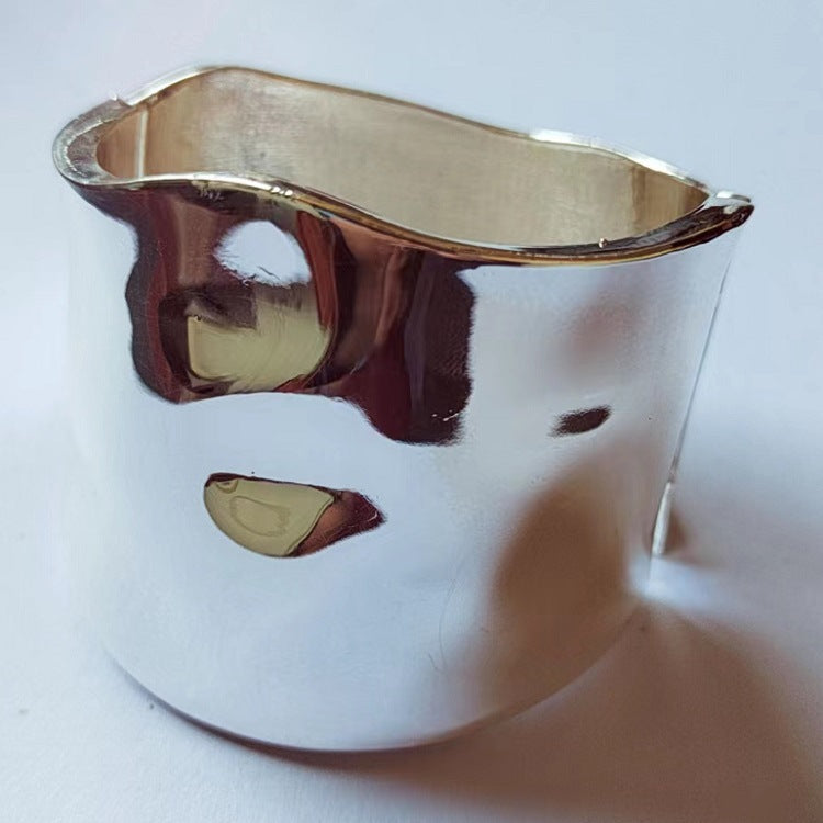 Wholesale Simple Exaggerated Wide Edge Gold Brushed Spring Buckle Female Bracelet