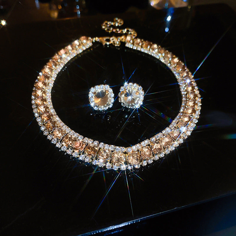 Wholesale Heavy Diamond Round Geometric Earrings and Necklace Set