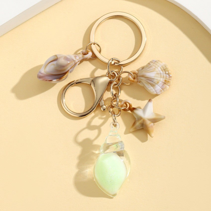 Wholesale Seaside vacation luminous conch Acrylic keychain