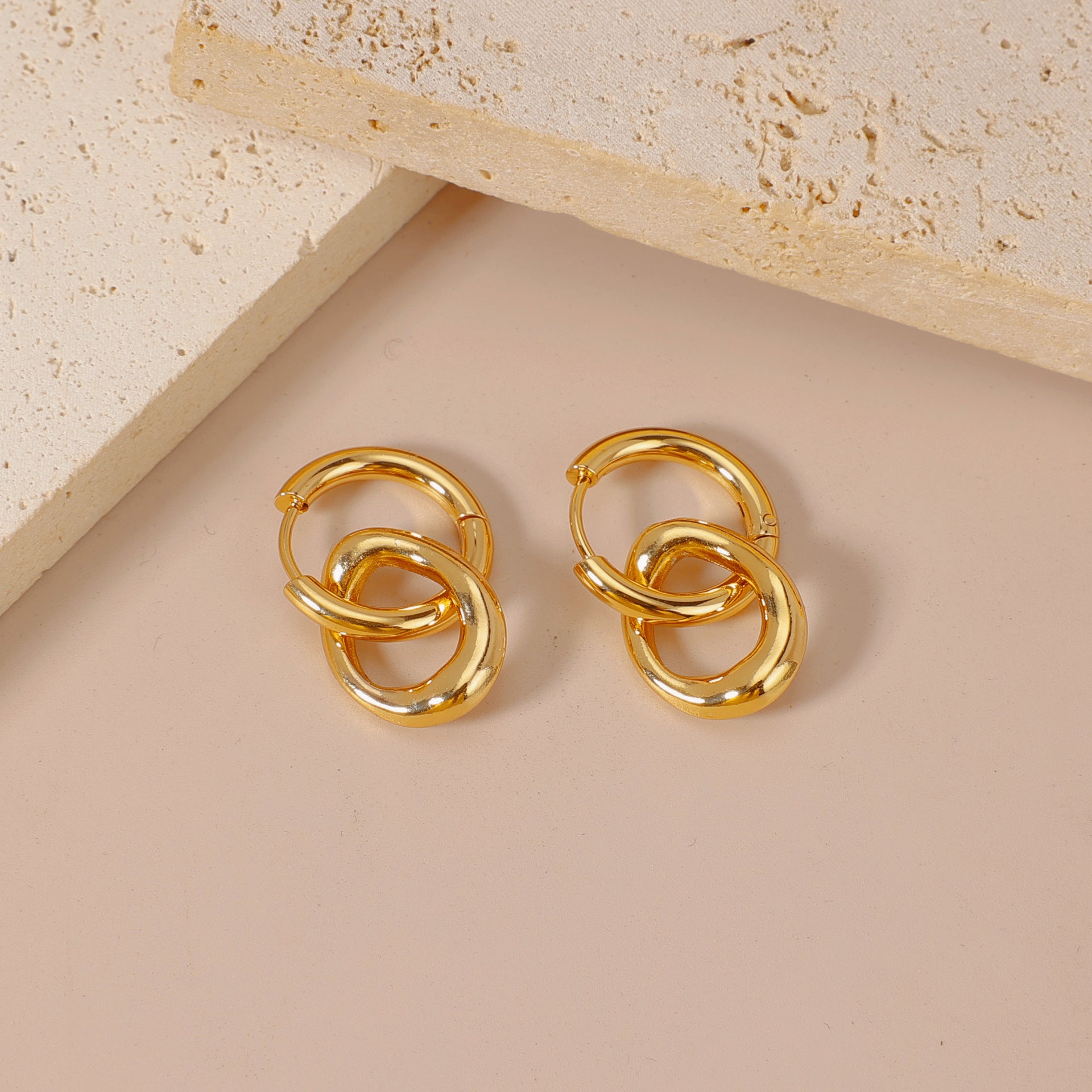 Wholesale fashionable versatile stainless steel hoop earrings