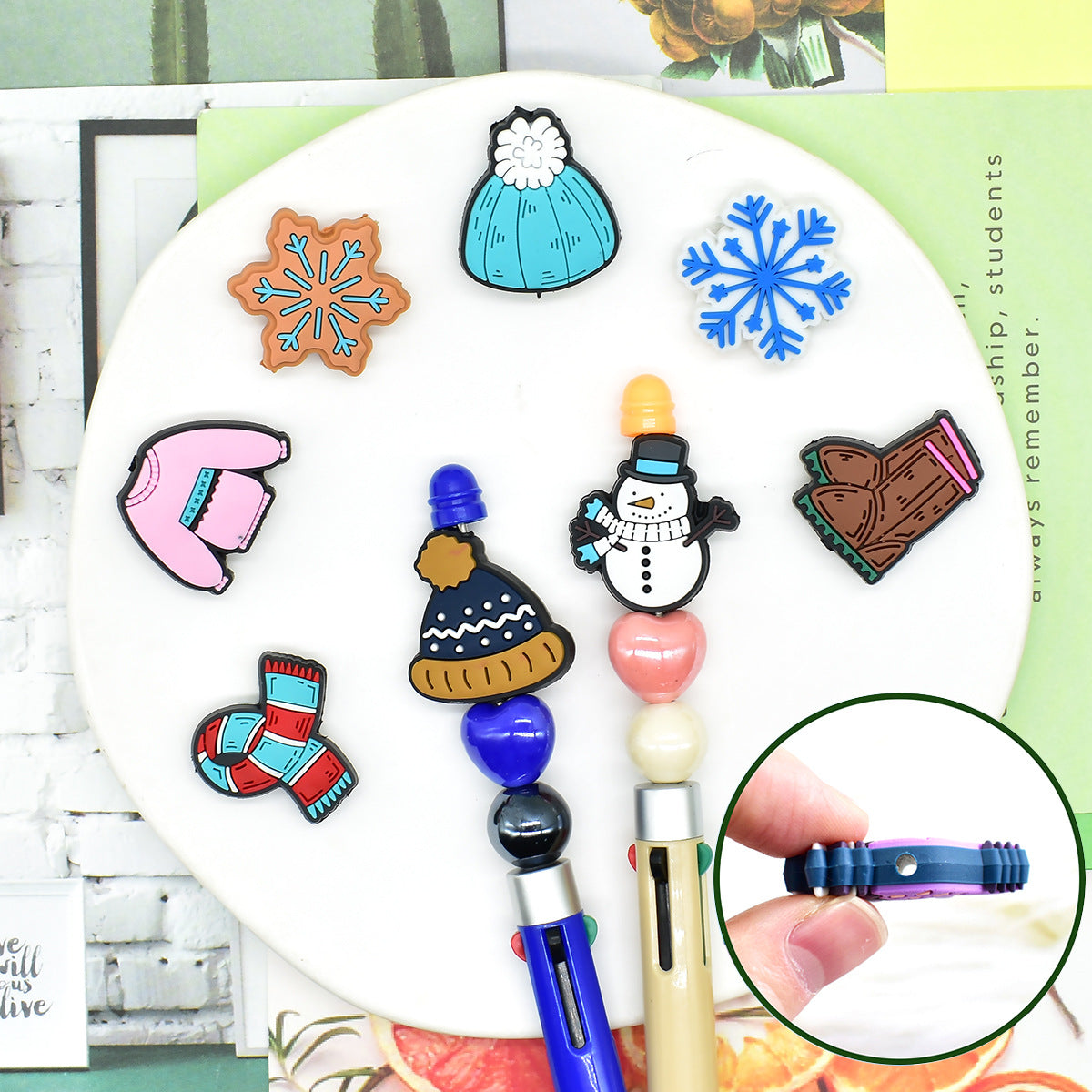 Wholesale Random  100pcs/pack  Winter Series Ballpoint Pens with Handmade Beads