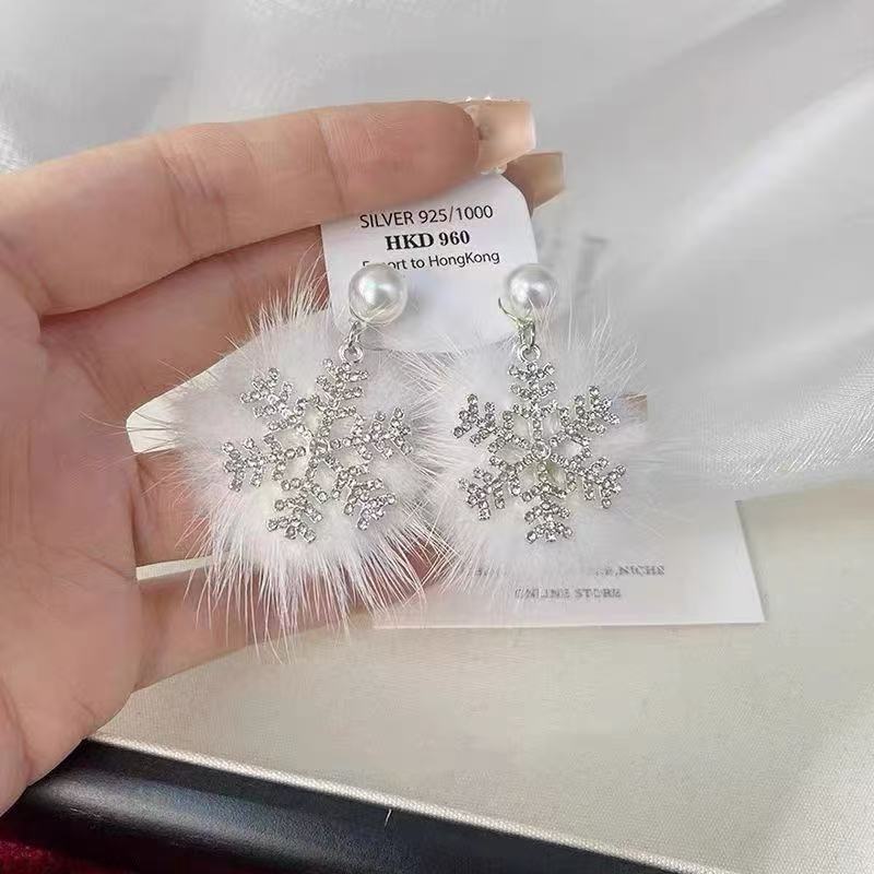 Wholesale Christmas element zircon pearl exaggerated snowflake earrings