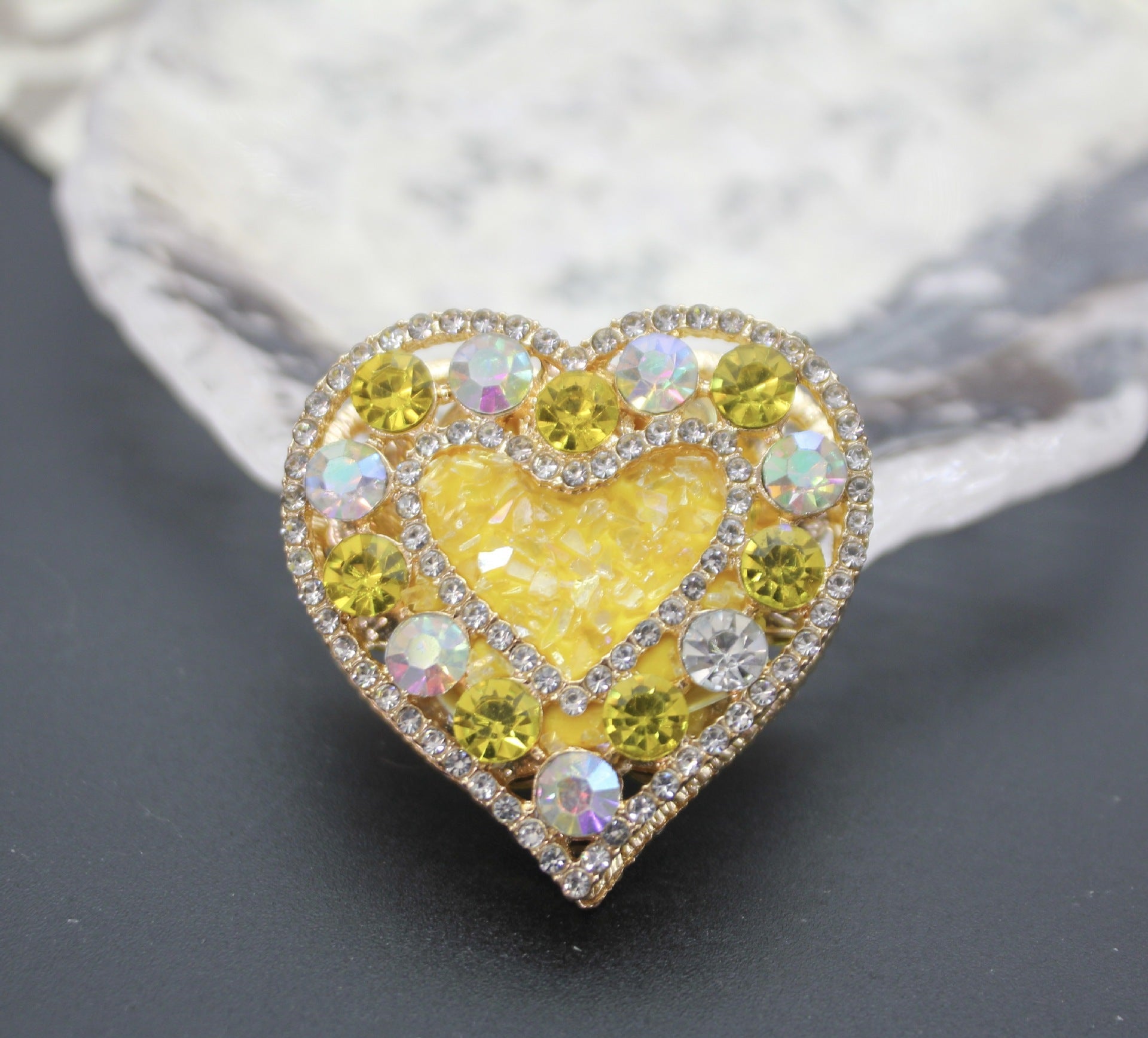 Wholesale Double-sided hollow heart inlaid with diamond crushed pink crystal straight hole beads