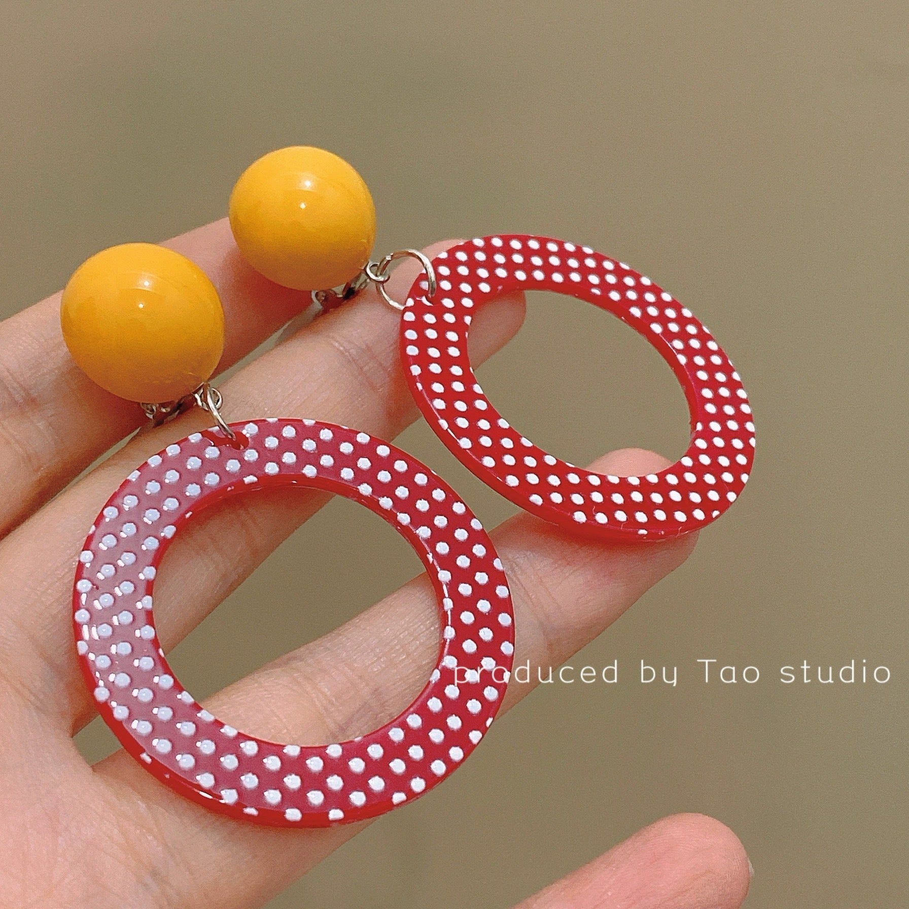 Wholesale Pretty Vintage earrings