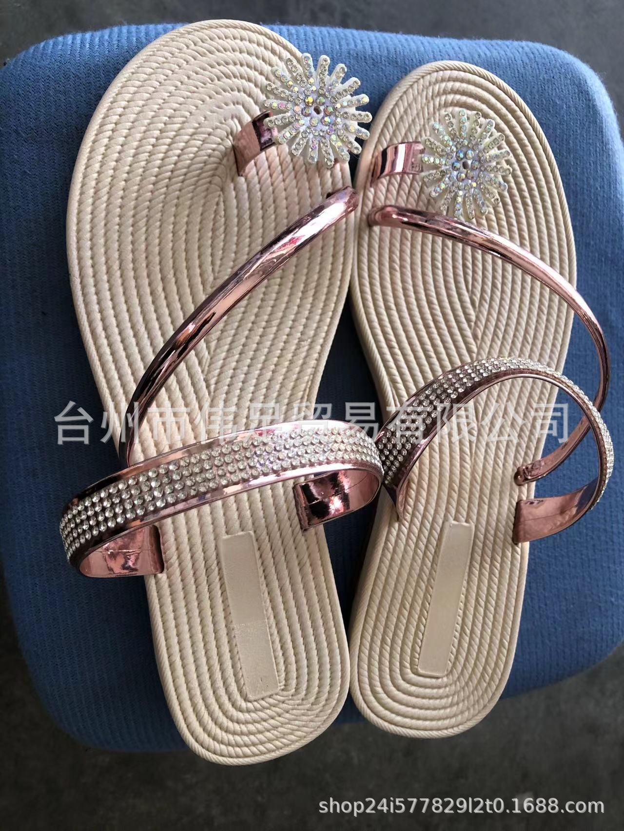 Wholesale Sand Toe Rhinestone Flat Slippers