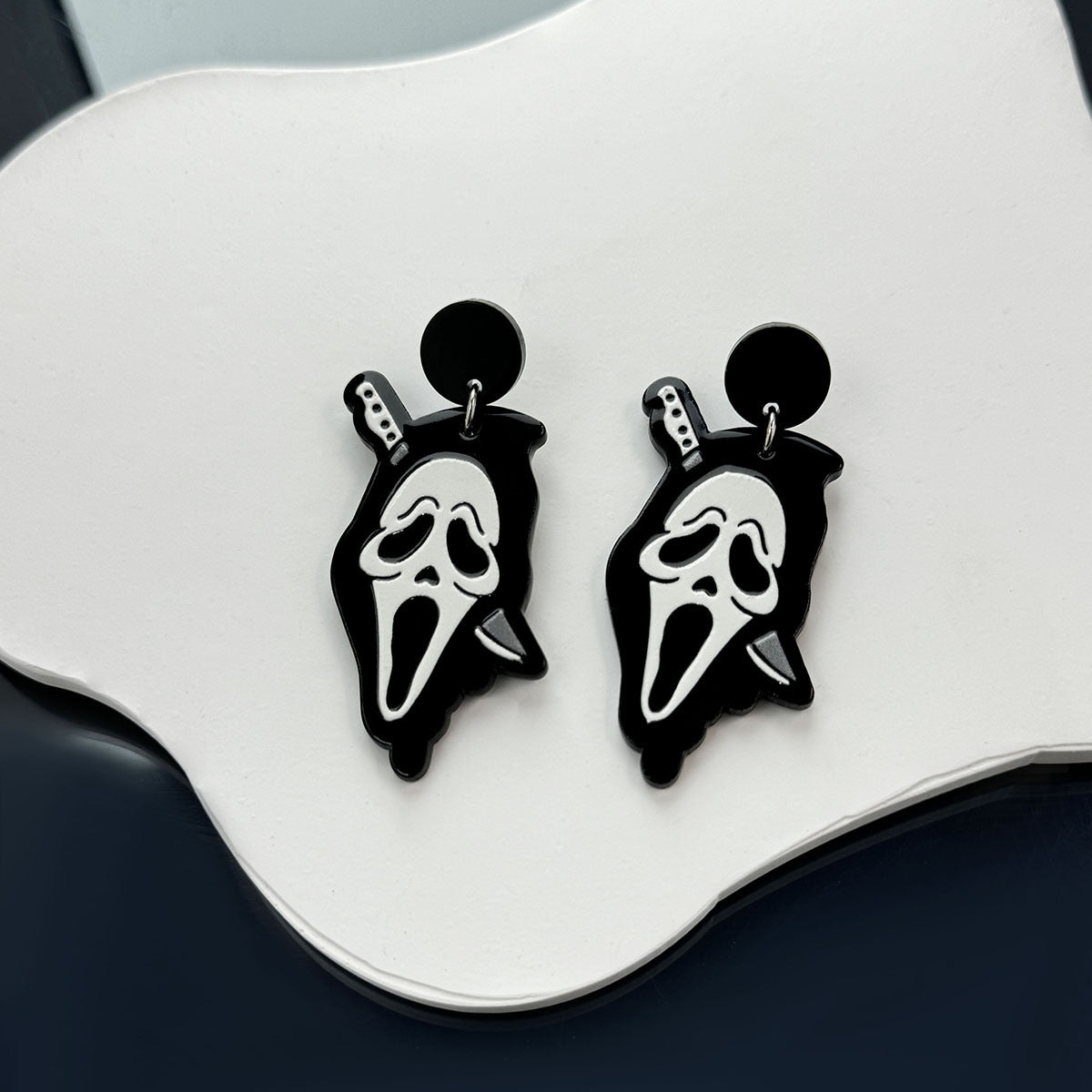 Wholesale  funny screaming ghost earrings