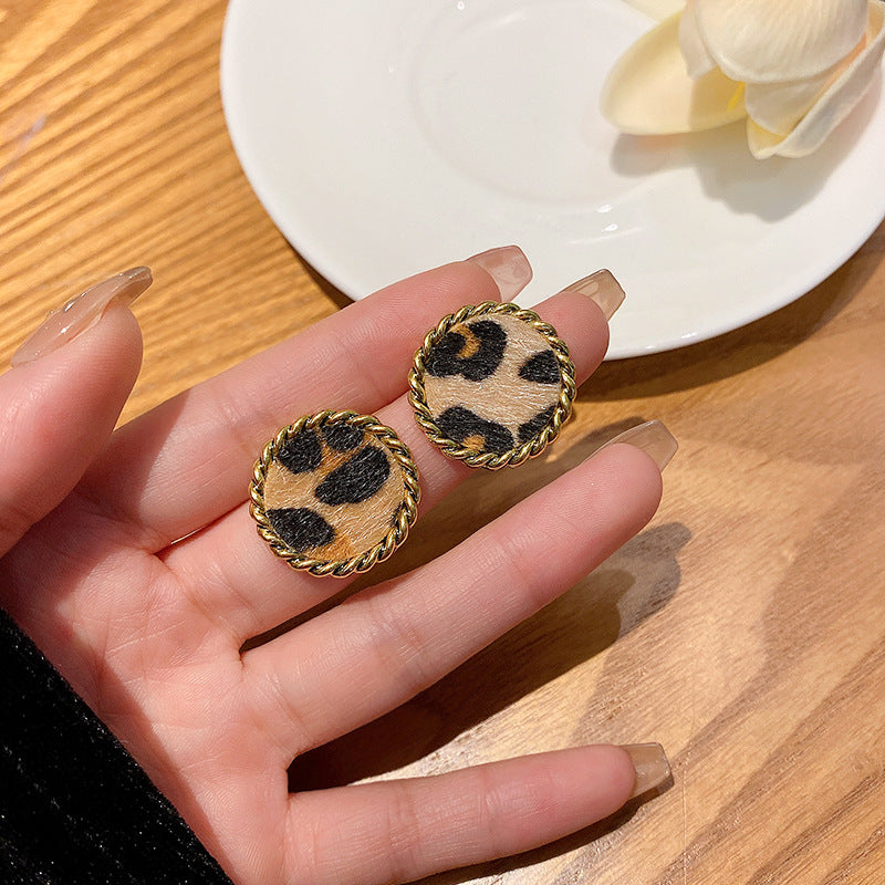 Wholesale Vintage Retro Leopard Print Autumn and Winter Earrings