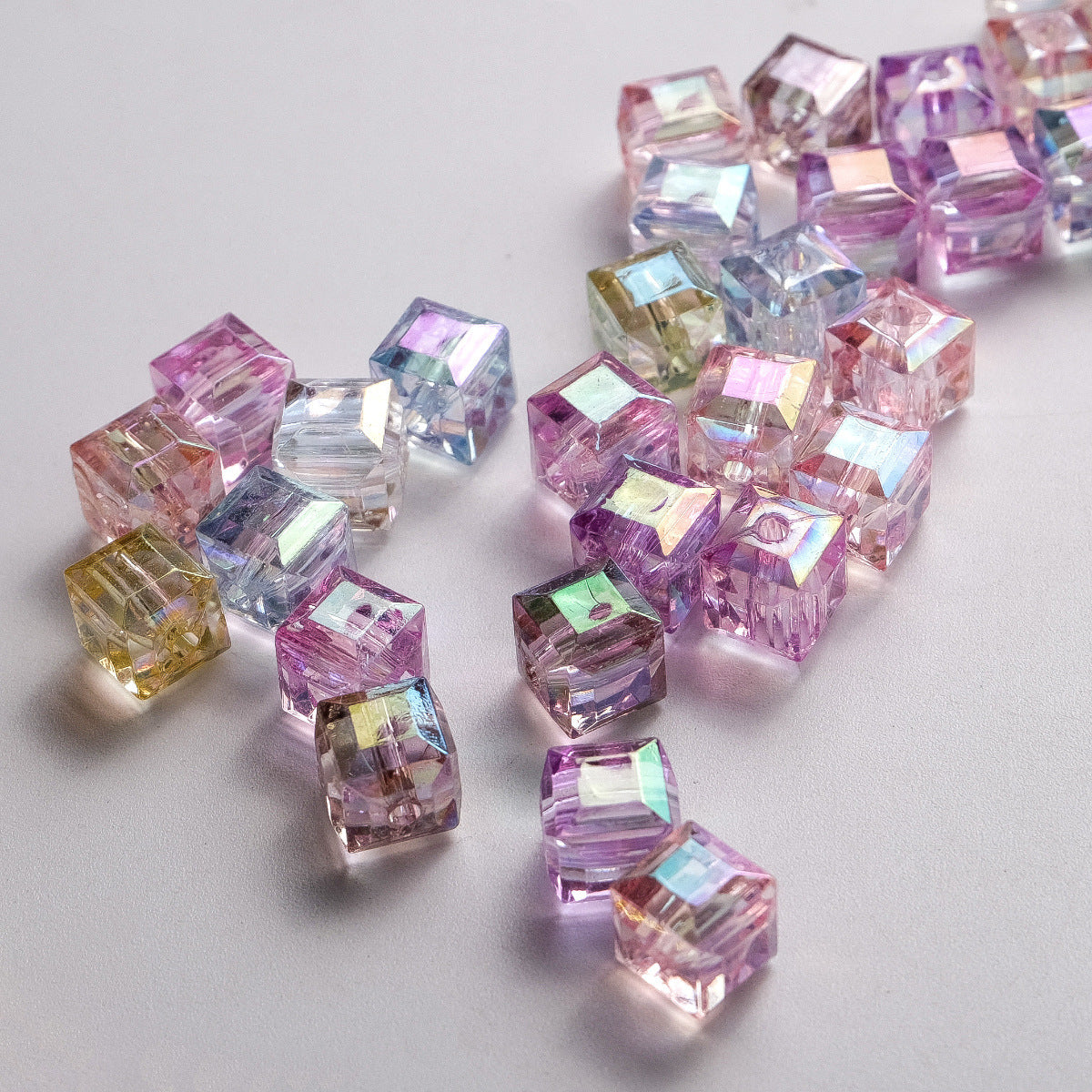 Wholesale 50pcs 8mm multi-faceted acrylic high-transparency square beads colorful three-dimensional loose beads
