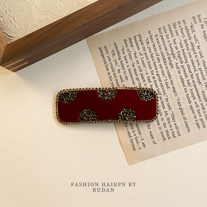 Wholesale of Four Leaf Grass Velvet Hair Clips and Accessories