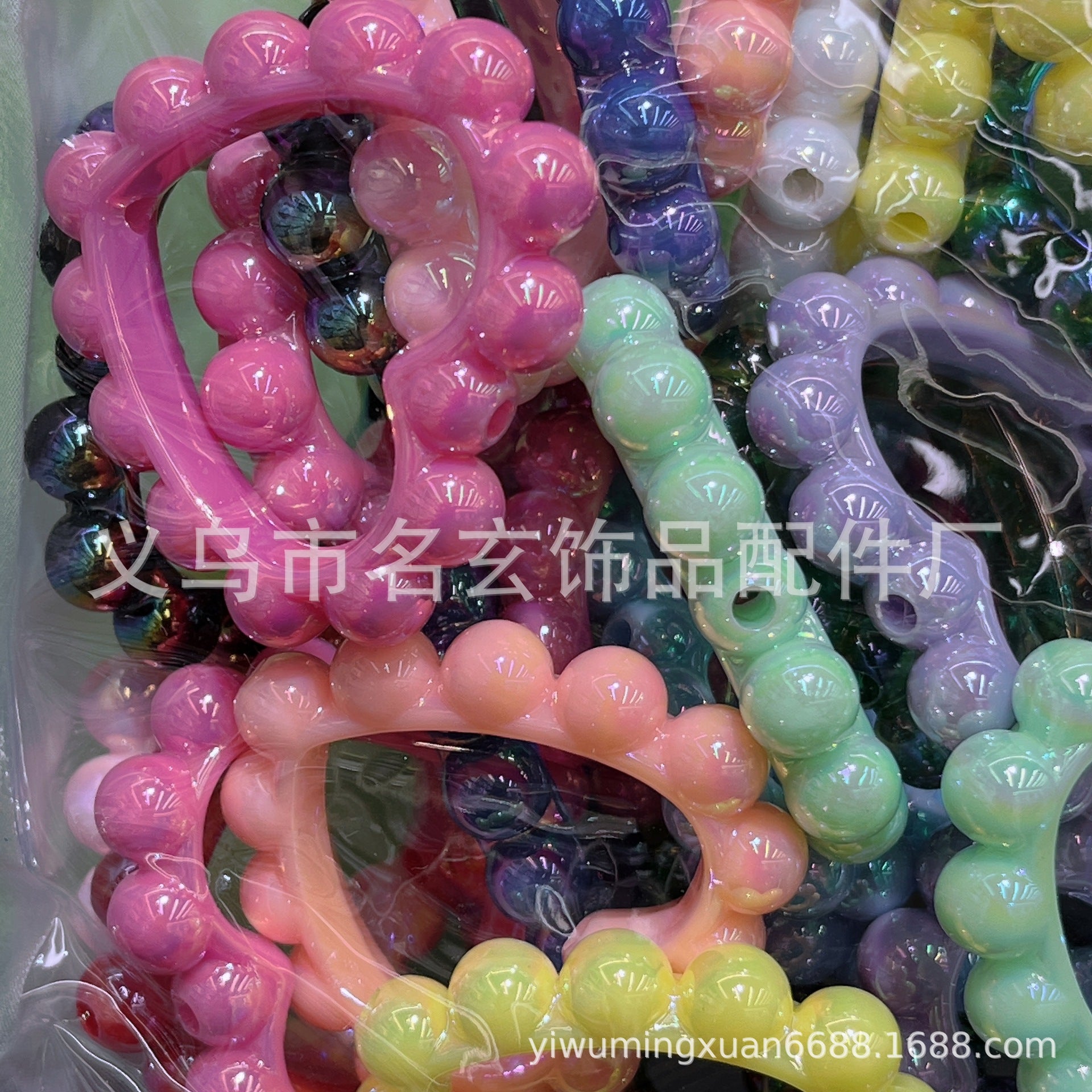 Wholesale 200PCS Heart Wreath Heart Shaped Beads