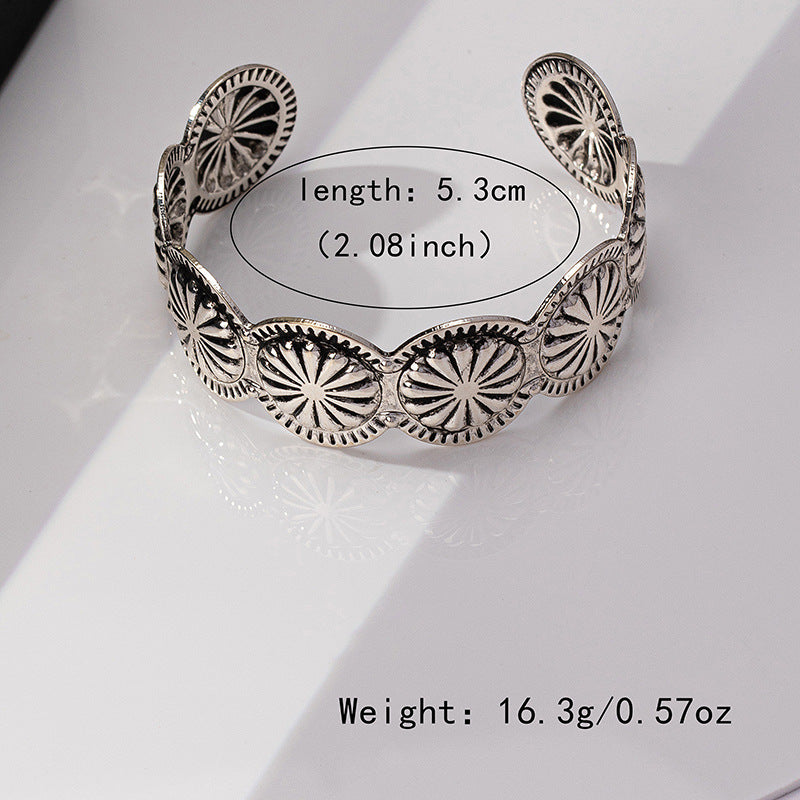 Wholesale Retro Silver Tone Electroplated Iron Bracelet Trendy Jewelry Accessory For Women Gift