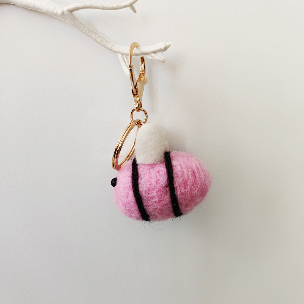 Wholesale Small Animal Bee Wool Felt Keychain