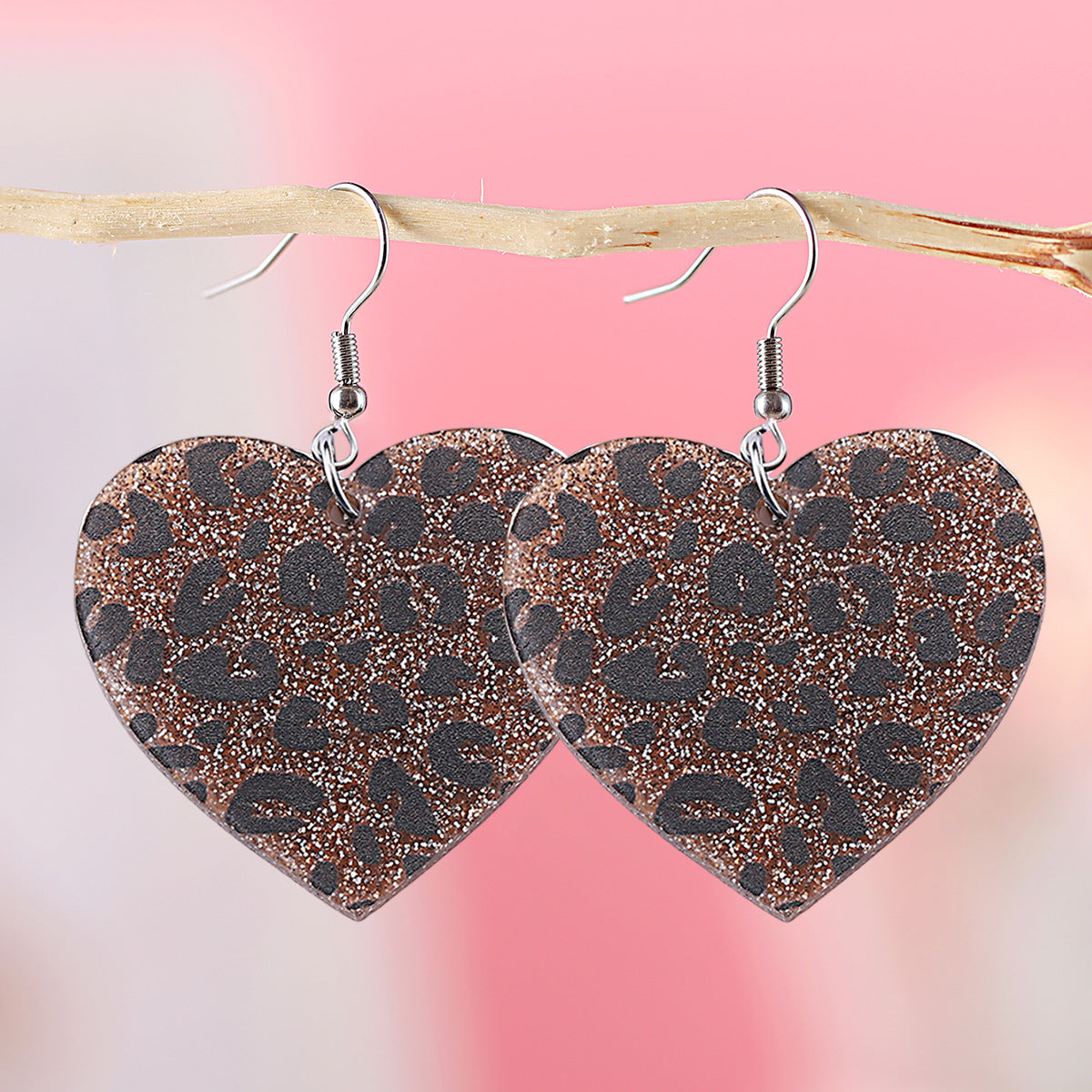 Wholesale Valentine's Day Love Leopard Sequin Pendant Earrings Acrylic Sexy Leopard Earrings Gift
