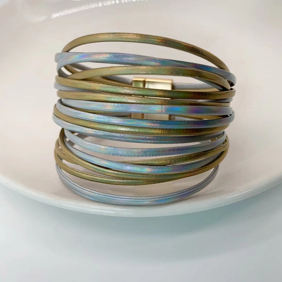 Wholesale Leather Magnetic Buckle Leather Bracelet