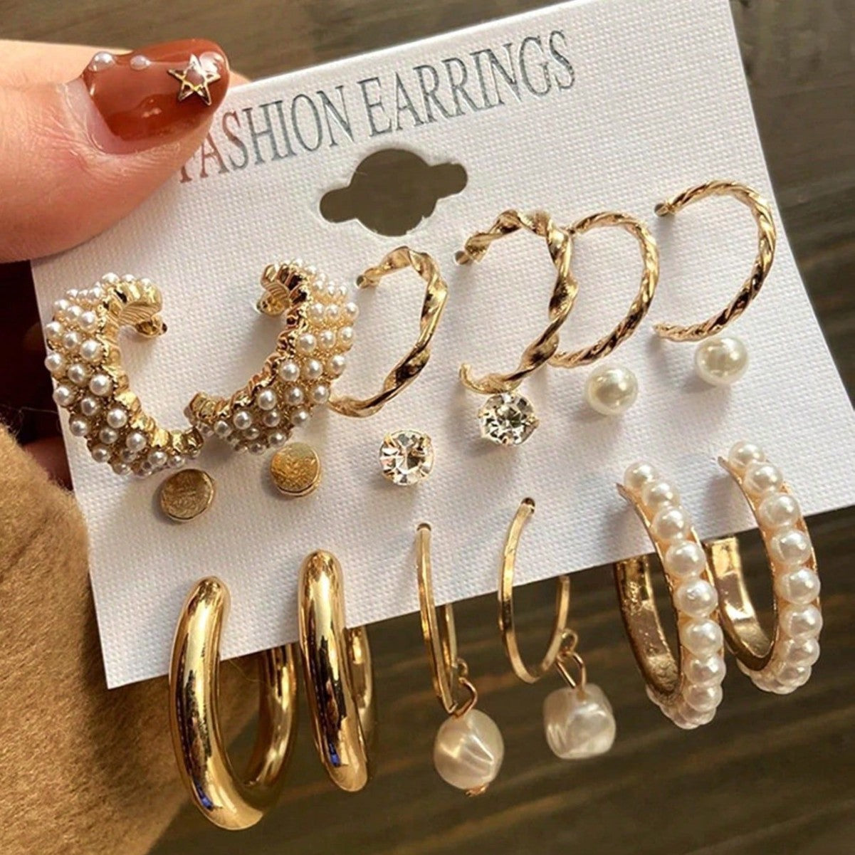 Wholesale Earrings Inlaid with Pearls Women' s Earrings Set