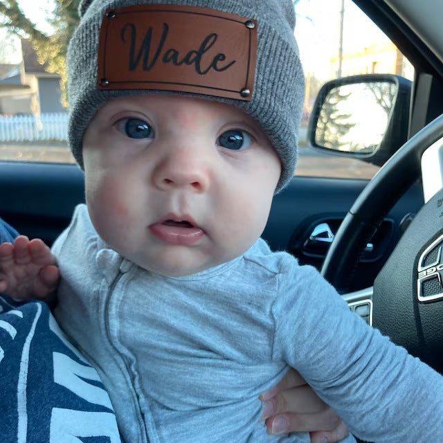 Wholesale Fashion Retro Infant and Toddler Children Blank Engravable Leather Label Knitted Warm Pullover Beanie