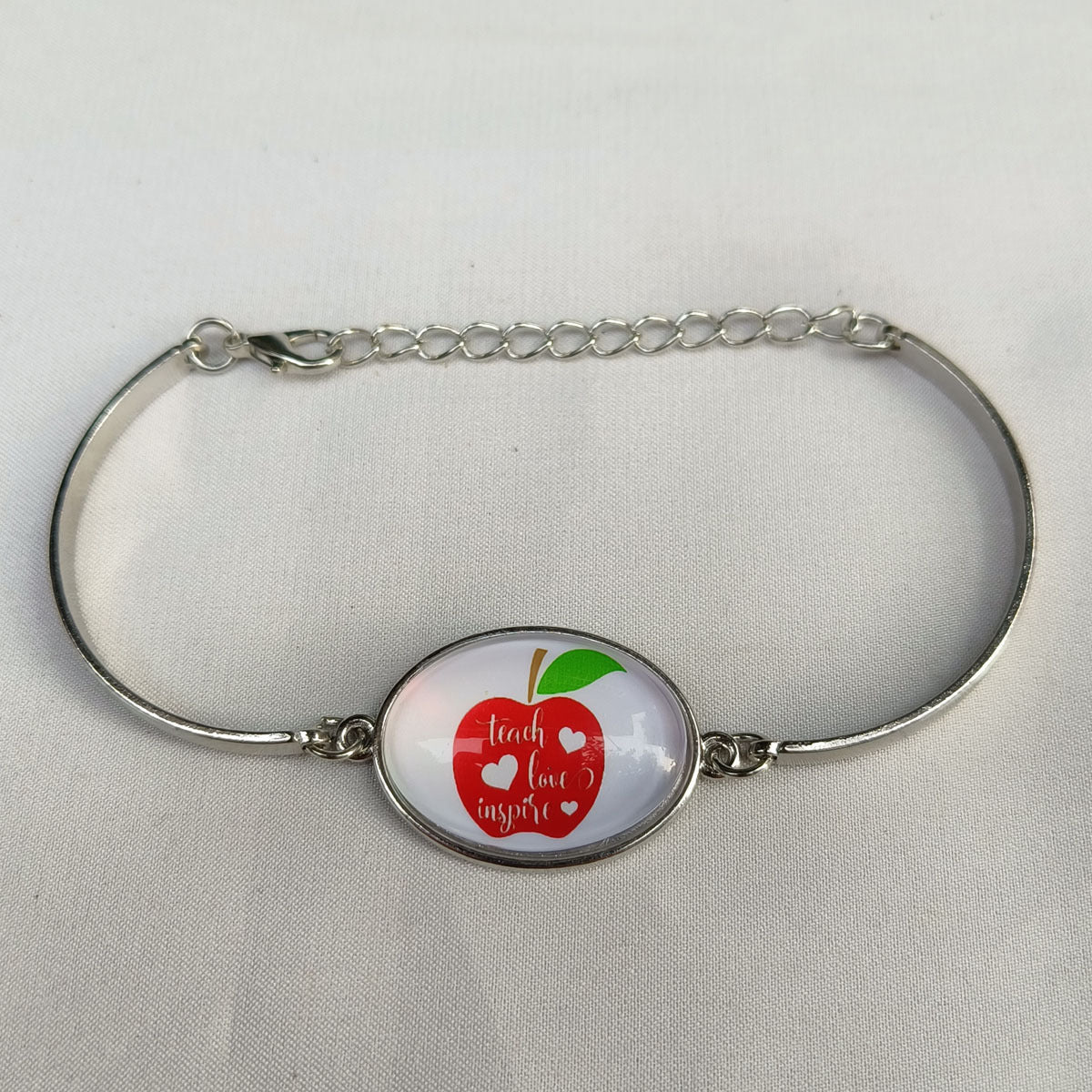 Wholesale Apple Teacher' s Day Bracelet Vintage Metal Gemstone Bracelet