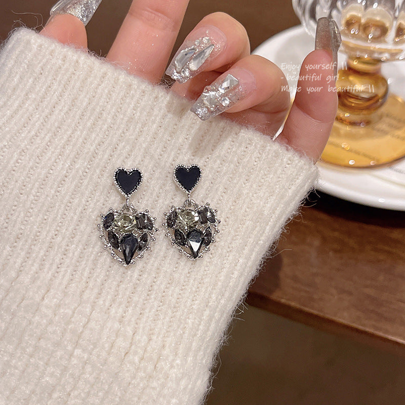Wholesale Diamond Heart Alloy Earrings