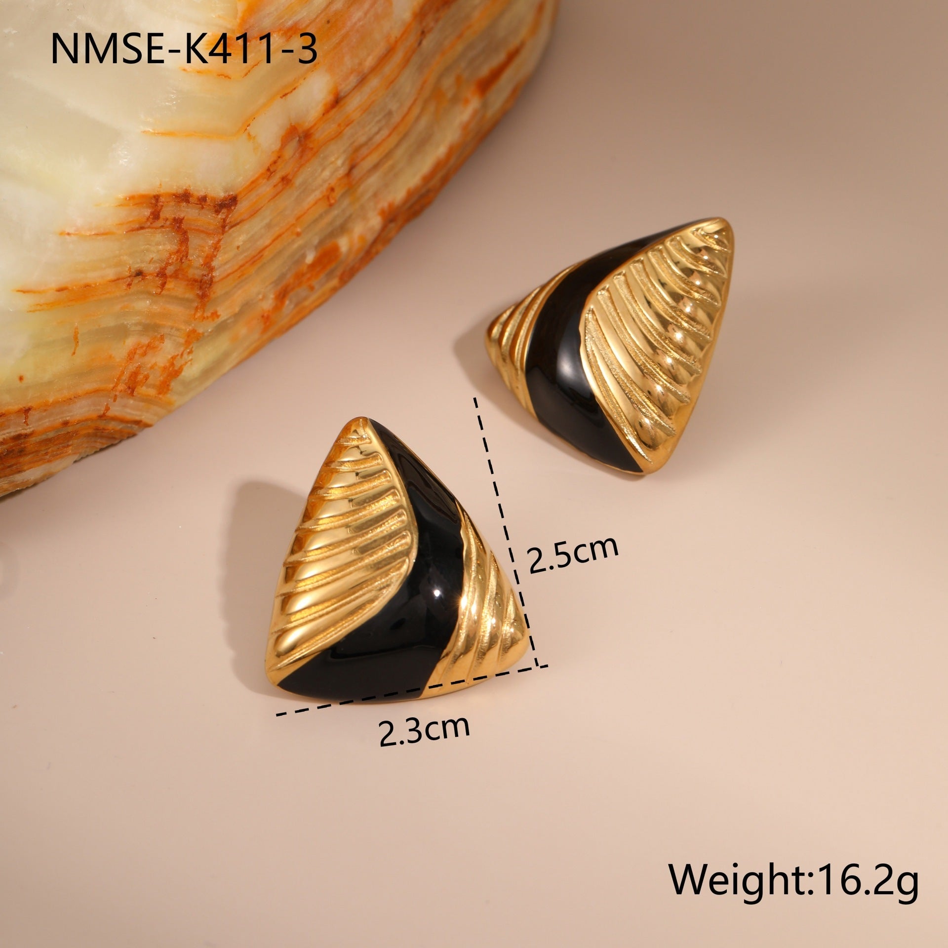 Wholesale Black heart-shaped Stainless Steel Earrings