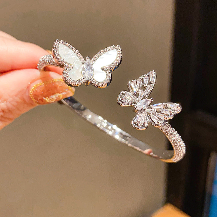 Wholesale Butterfly studded diamond cross buckle bracelet