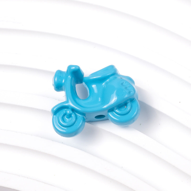 Wholesale of 100PCS/PACK Cartoon Small Motorcycle Perforated Paint Motorcycle Resin Beads
