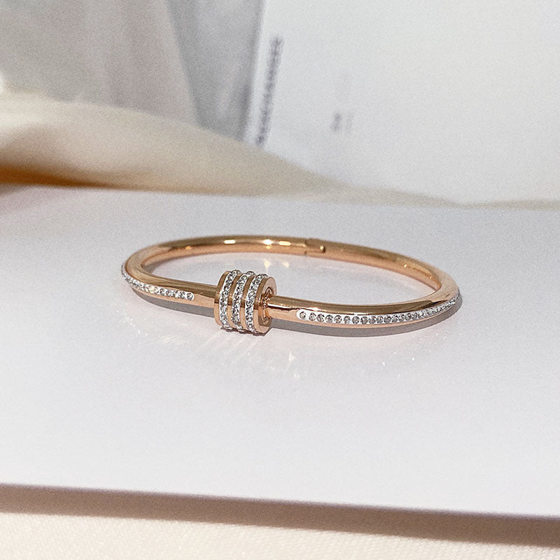 Wholesale Small Waist Non-fading Titanium Steel Bracelet with Diamonds